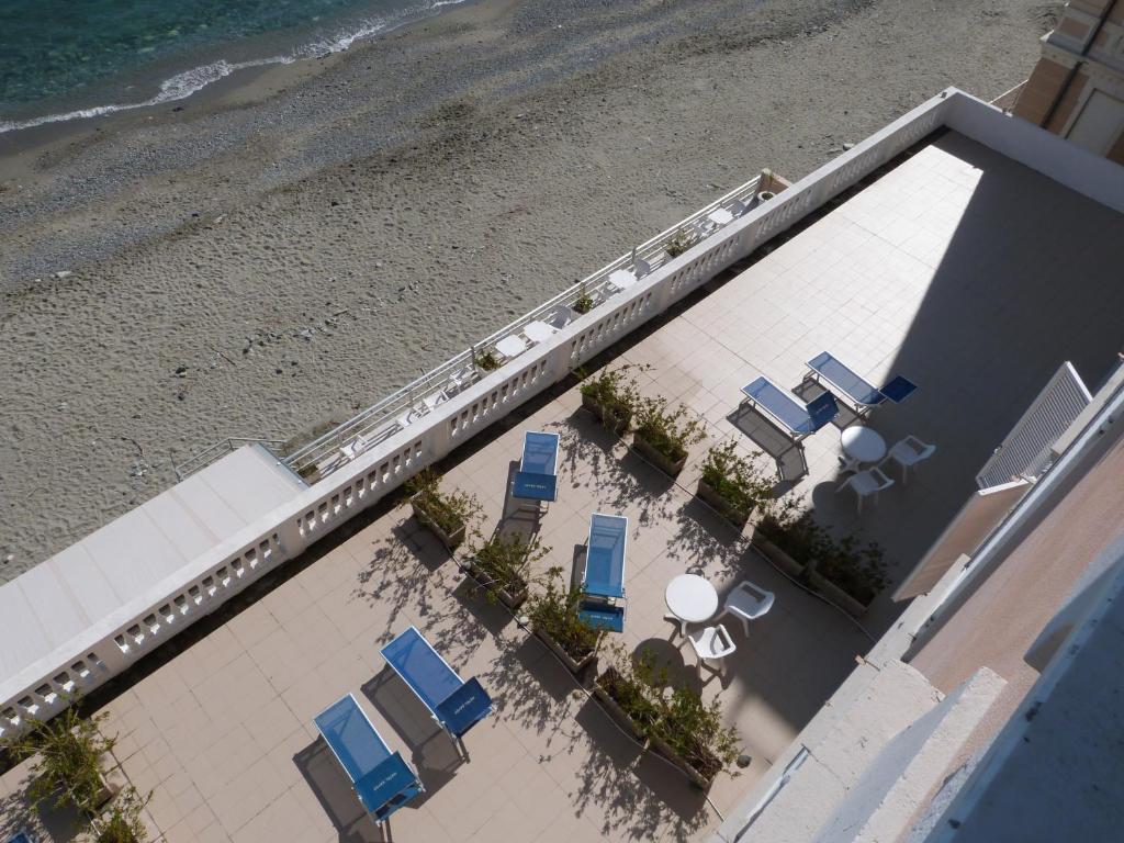 ואראצה Hotel Savoy מראה חיצוני תמונה